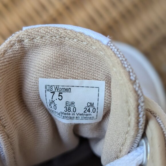 Vans "Ward" taupe skate sneaker size 7.5 in very good shape - Picture 8 of 8